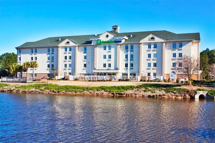 Holiday Inn Express Myrtle Beach - Broadway at the Beach